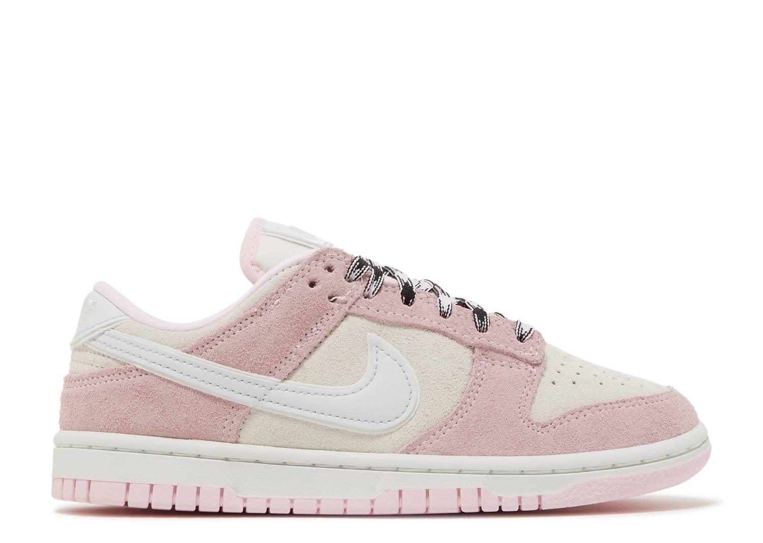 Pink on sale suede nike