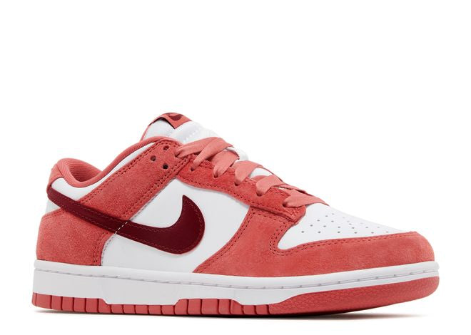 NIKE DUNK LOW 'VALENTINE'S DAY 2024' (W)