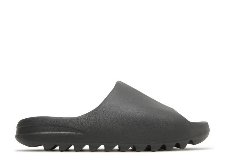 YEEZY SLIDES 'ONYX' - Kicksinto