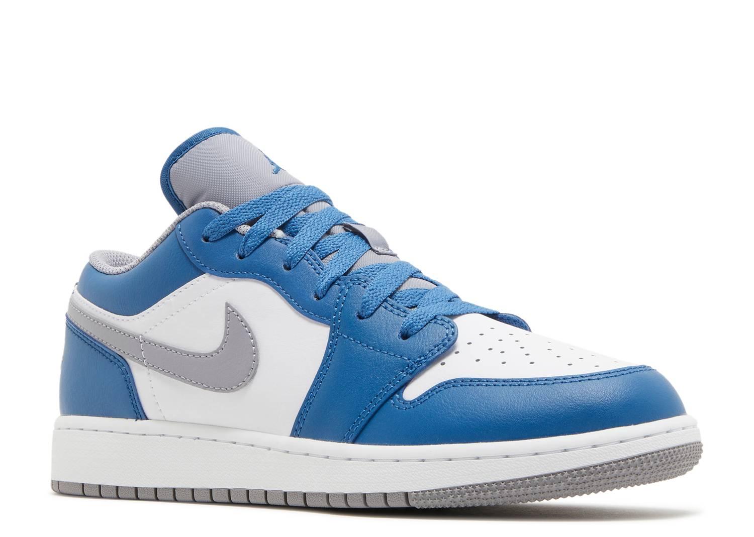 Jordan one hot sale low blue