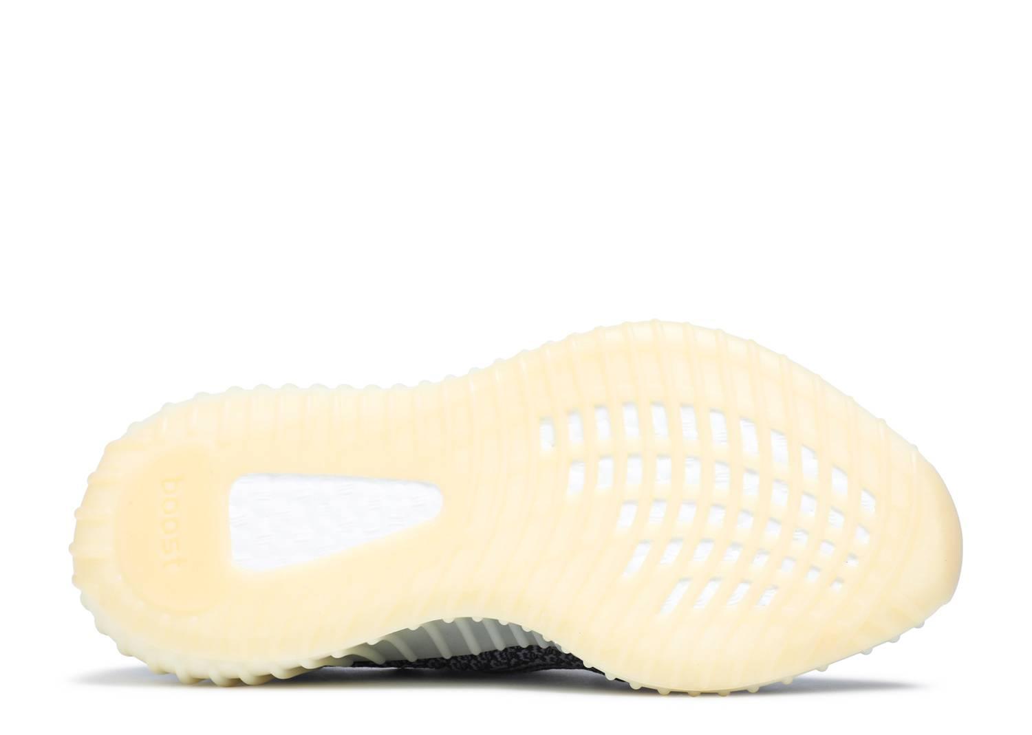 adidas Yeezy Boost 350 V2 Carbon - Kicksinto